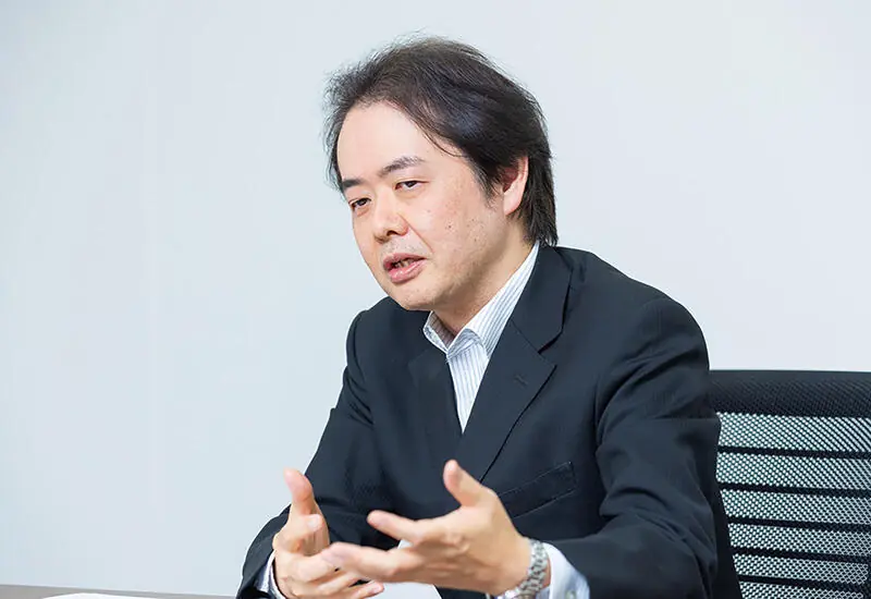 インタビューに応じる株式会社日本政策投資銀行　常務執行役員　松浦哲哉