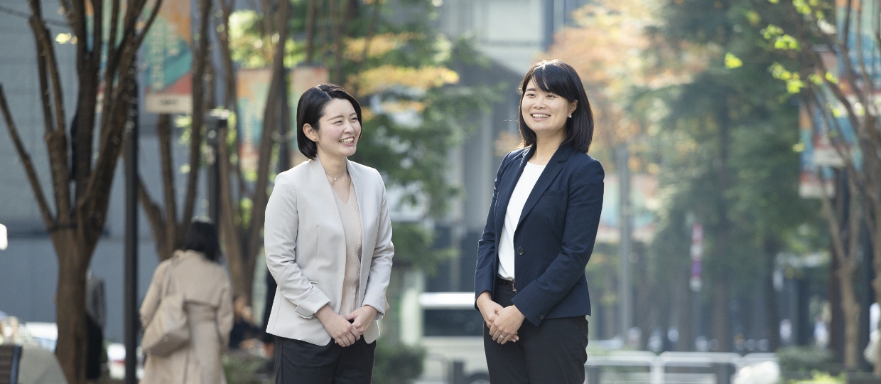 業務職:先輩×後輩サムネイル画像
