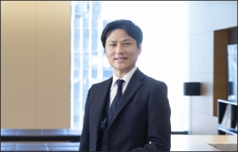 育成担当インタビュー サムネイル画像