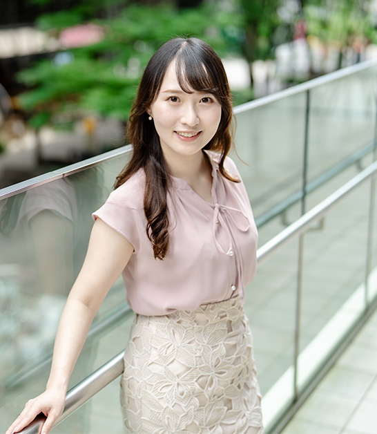 山口　まゆ